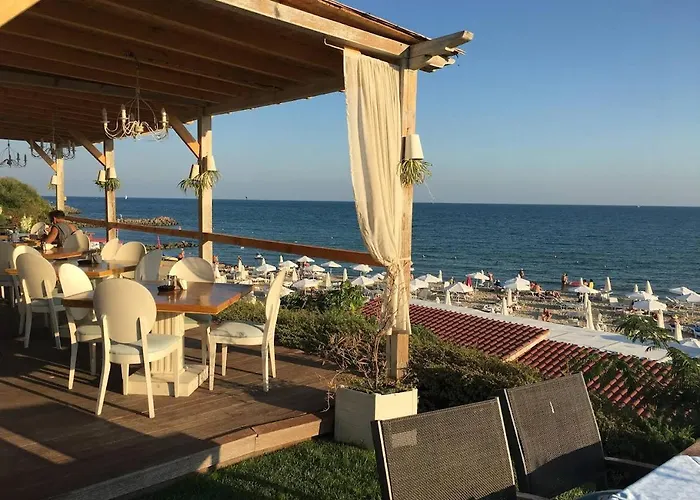 Апартаменти каса реал с 2 спальнями 2 этаж *