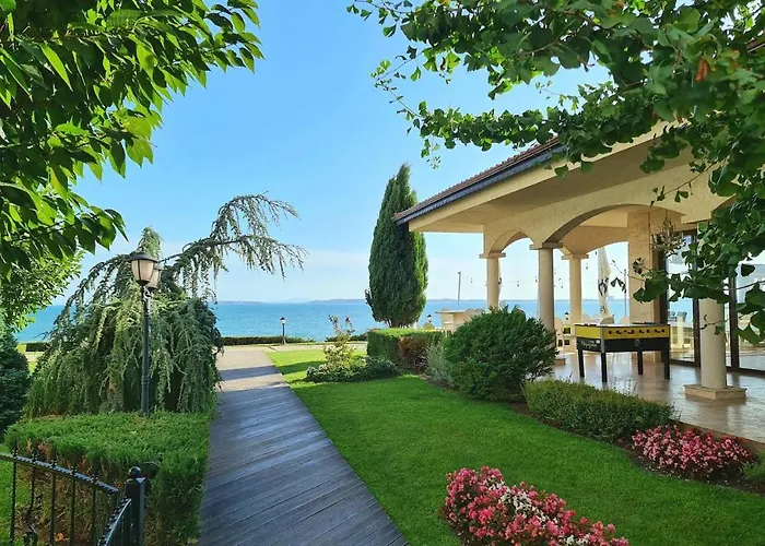 каса реал с 2 спальнями 2 этаж * Светий Влас