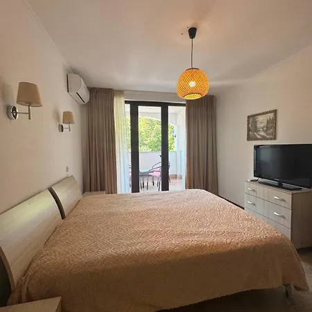 каса реал с 2 спальнями 2 этаж Apartment *