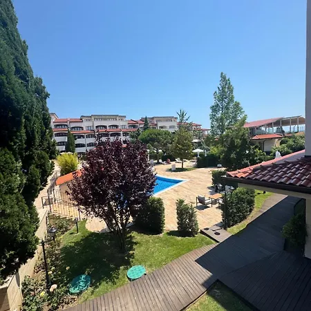 Apartment каса реал с 2 спальнями 2 этаж