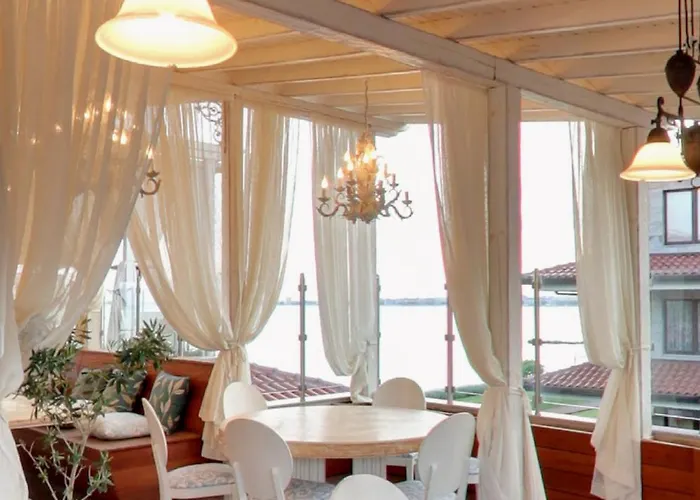 Apartament каса реал с 2 спальнями 2 этаж *