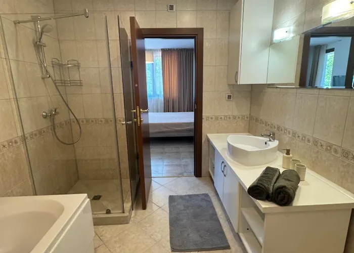 каса реал с 2 спальнями 2 этаж *