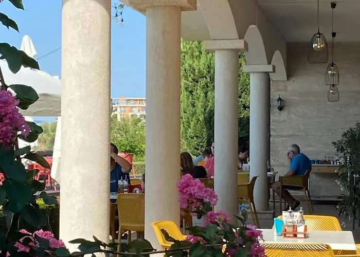 Apartament каса реал с 2 спальнями 2 этаж