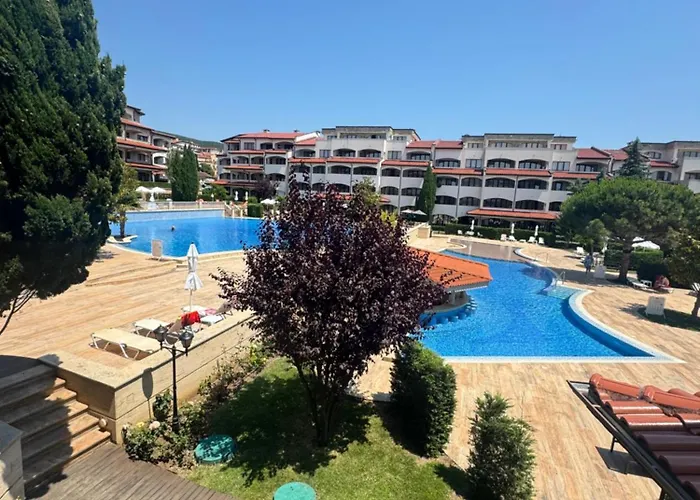 каса реал с 2 спальнями 2 этаж * Sveti Vlas